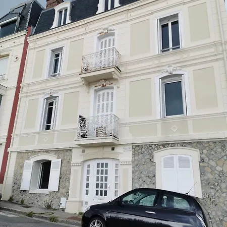 Apartment Les Pieds Dans L'eau