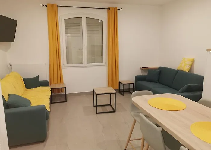 Les Pieds Dans L'eau Apartment