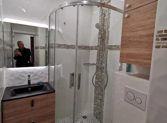 Les Pieds Dans L'eau * Trouville-sur-Mer